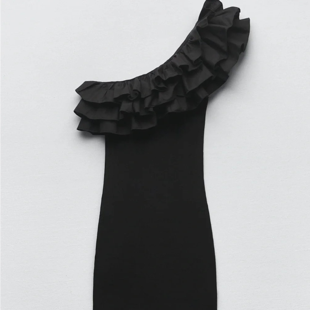NWT Zara Black One-Shoulder Ruffle Dress! Size Small! - Picture 7 of 8